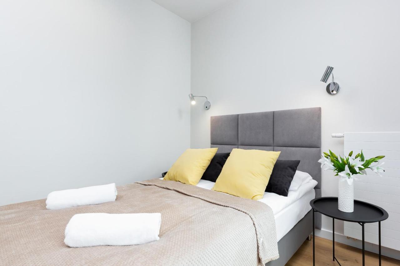 Apartments Browary Warszawskie By Noclegi Renters 바르샤바 외부 사진