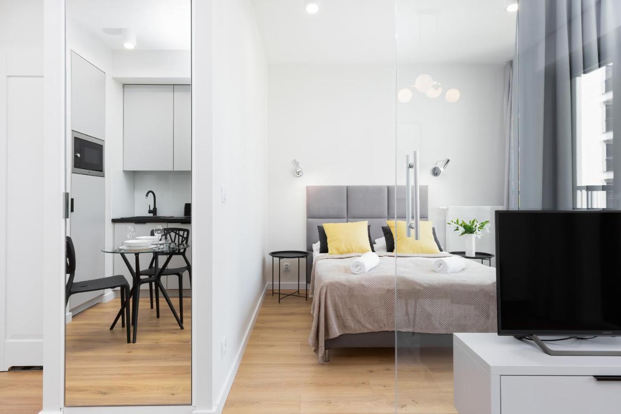 Apartments Browary Warszawskie By Noclegi Renters 바르샤바 외부 사진